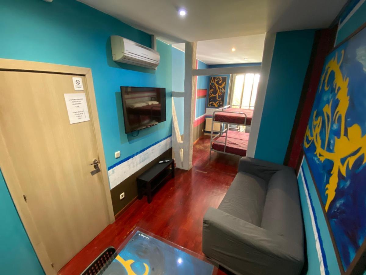 Hostal Era Alonso Martinez - Madrid — Photos 3